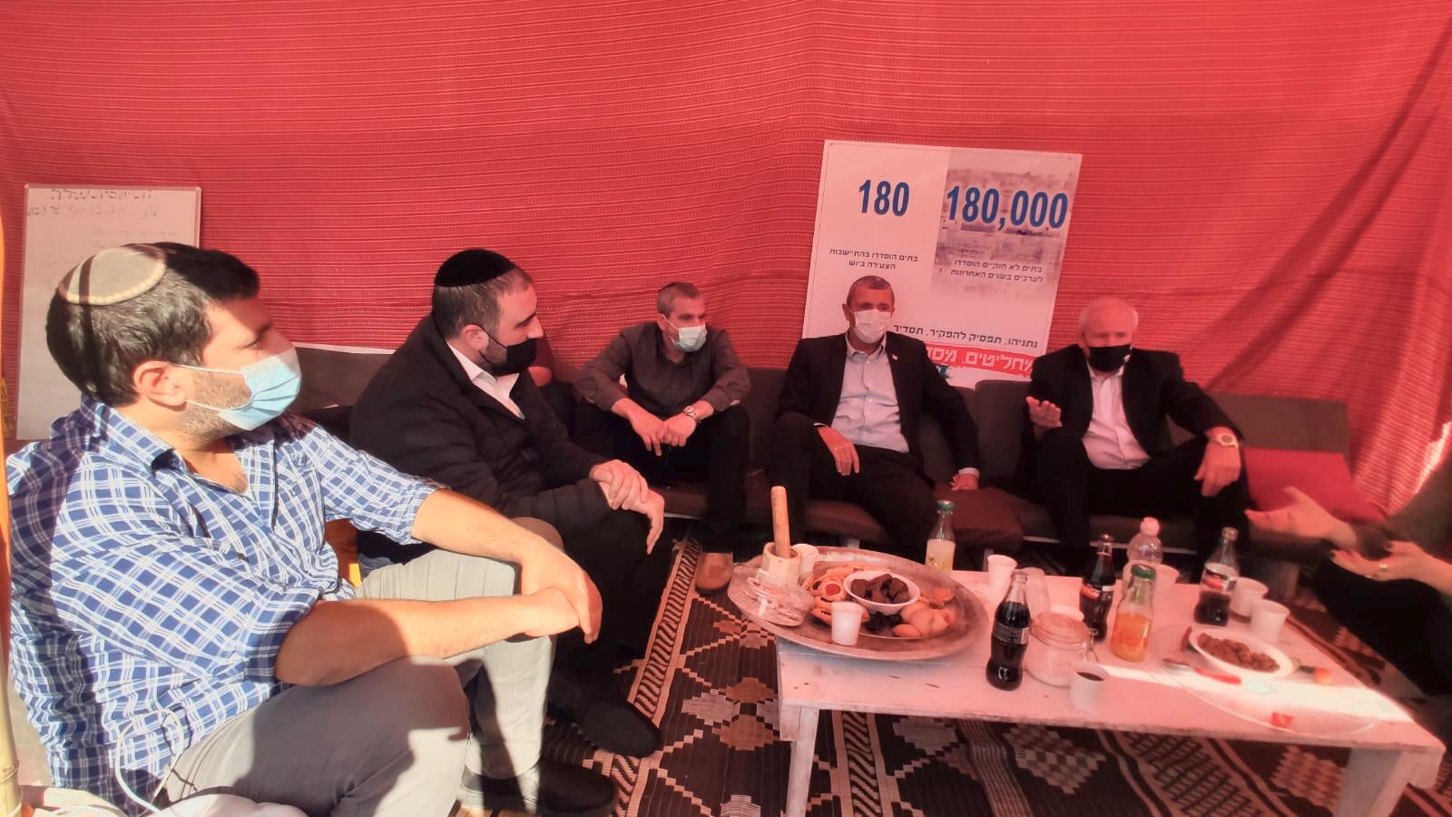 חברי הכנסת ביקרו במאהל המחאה הבדואי: מדינת ישראל מוחייבת ליו"ש