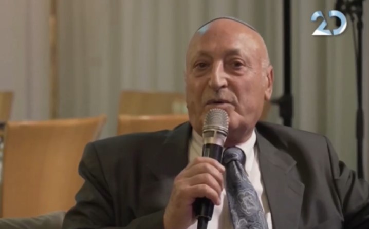 אורות מחלון ביתי | נס העלייה מפרס של ציון חסיד