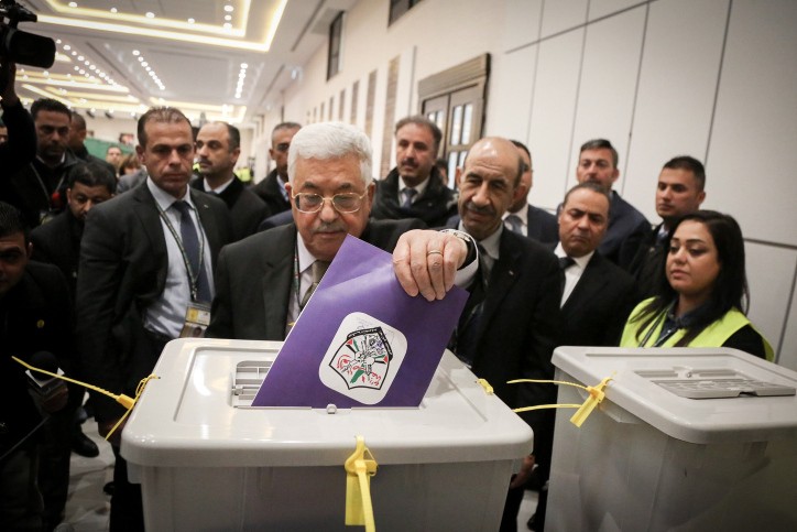 מסר מצרי וירדני לאבו מאזן: "ישראל מזהירה מהשלכות לניצחון חמא"ס בבחירות"