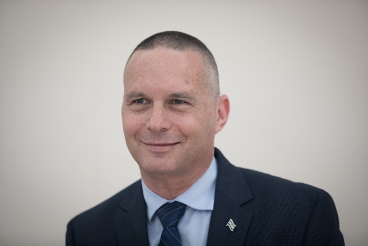מי אשם בחוסר הבדיקות בנתב"ג? השר לשעבר יזהר שי: "היו בעיות משפטיות"