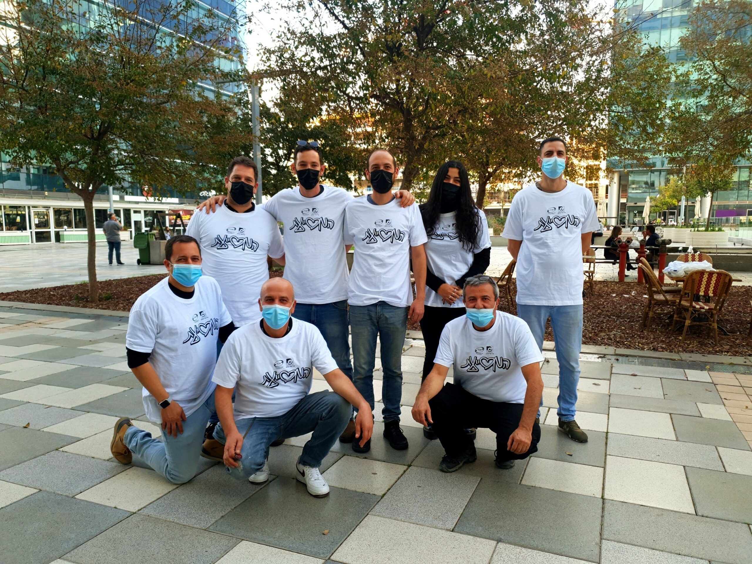 "שלא יישארו רעבים" - מתנדבים חילקו כ-300 סלי מזון
