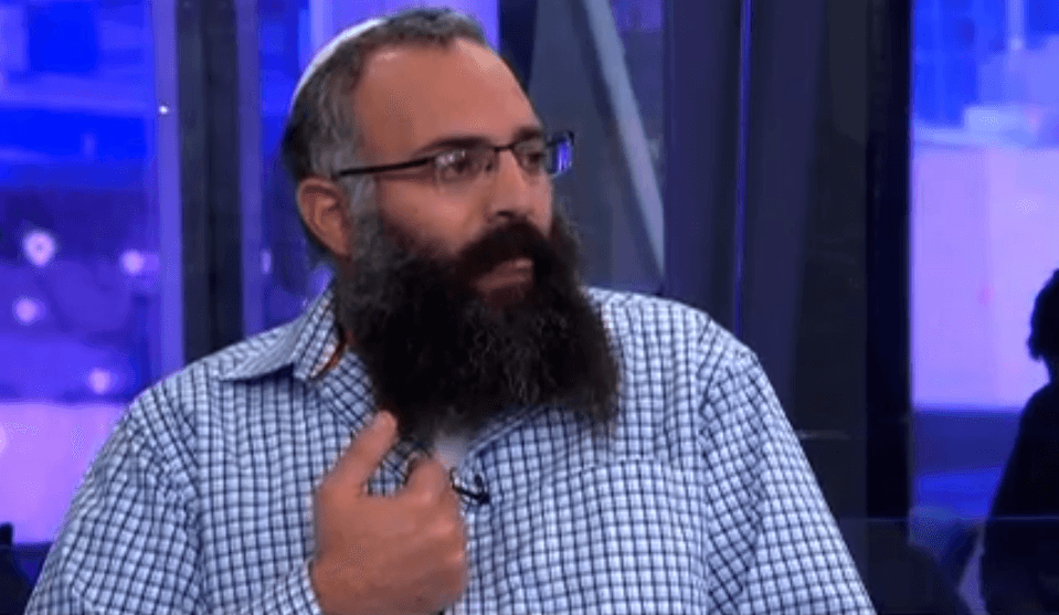 החשוד בתקיפת הקצין: "מוכן לעבור פוליגרף שלא תקפתי אותו" | ריאיון בלעדי