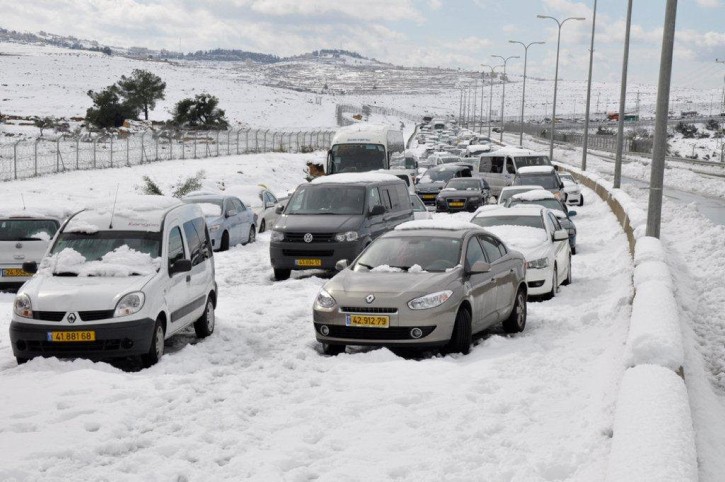 לאחר ההפוגה - החורף חוזר במלוא העוצמה: קור, גשם, וסיכוי לשלג בצפון
