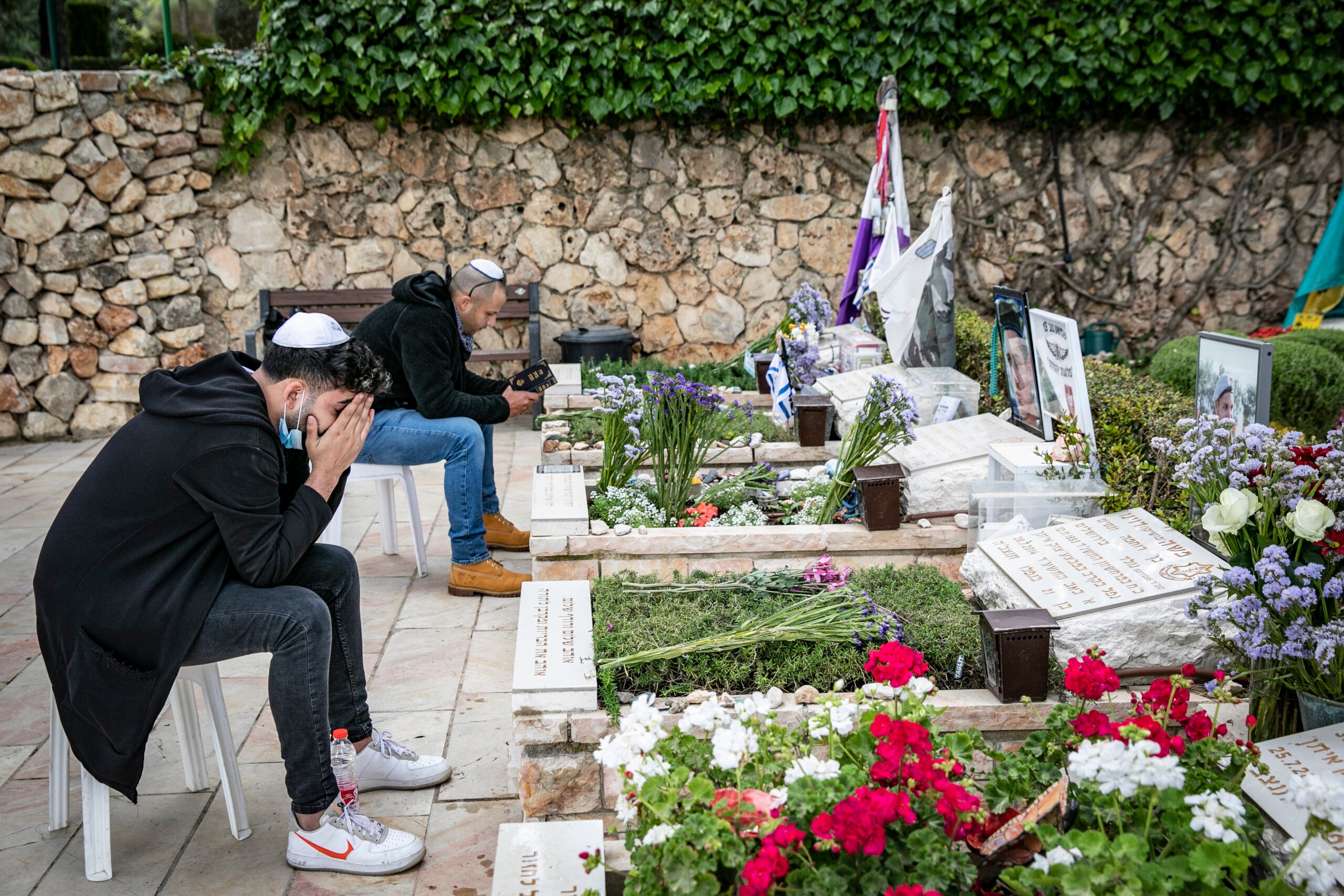 כיצד חוזרים לחיות ולחייך לצד השכול? | הרב יוסף צבי רימון