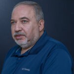 קמפיין המריצות נמשך? כך לעג ליברמן למוסד החרדי