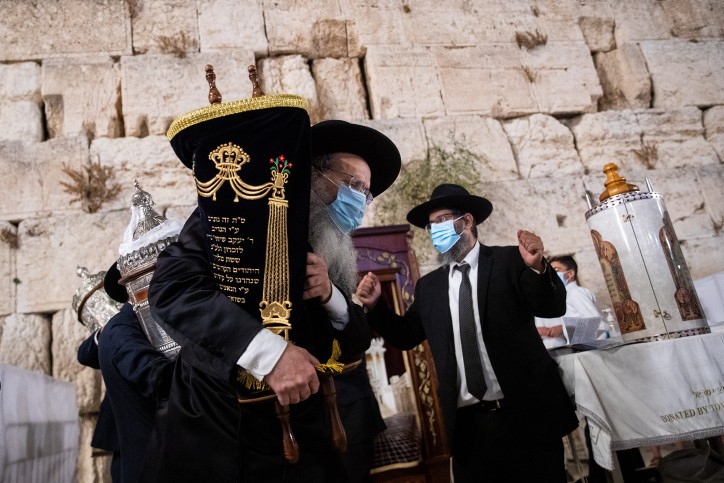 "לך כנוס את כל היהודים": תפילה לזכר אהוביה סנדק ז''ל בכותל
