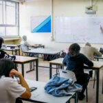 שר הבריאות: "איש הוראה שלא מתחסן מפקיר את שלום התלמידים"