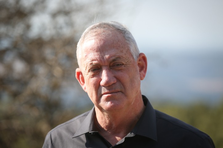 שר הביטחון: "איראן מנסה לשפר את עמדתה לקראת המו"מ על הסכם הגרעין"