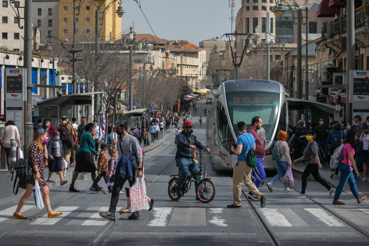 גם היום: שיעור הבדיקות החיוביות ממשיך לרדת