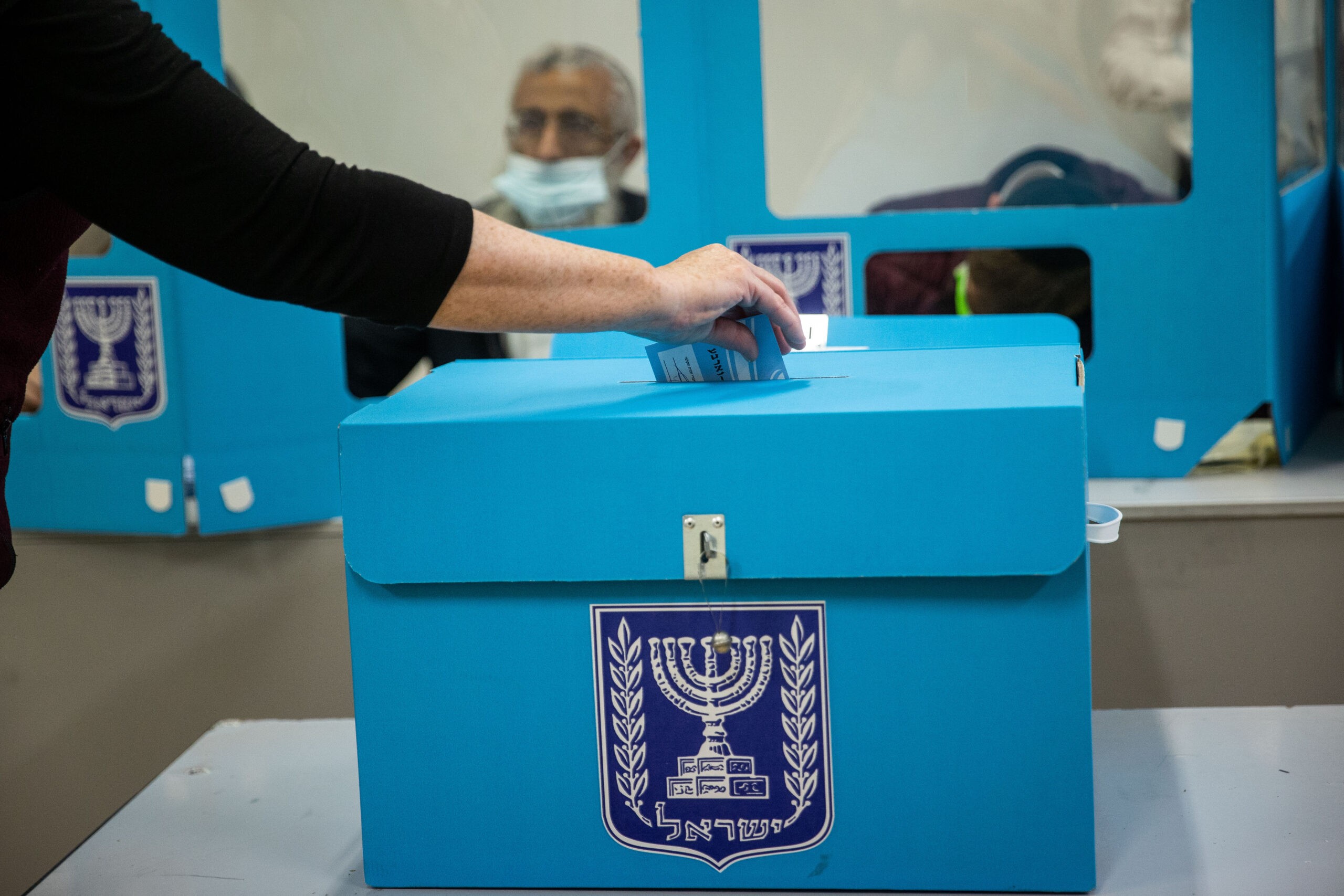 התסבוכת הפוליטית תיפתר בשינוי השיטה? יעקב אחימאיר מנסה לענות