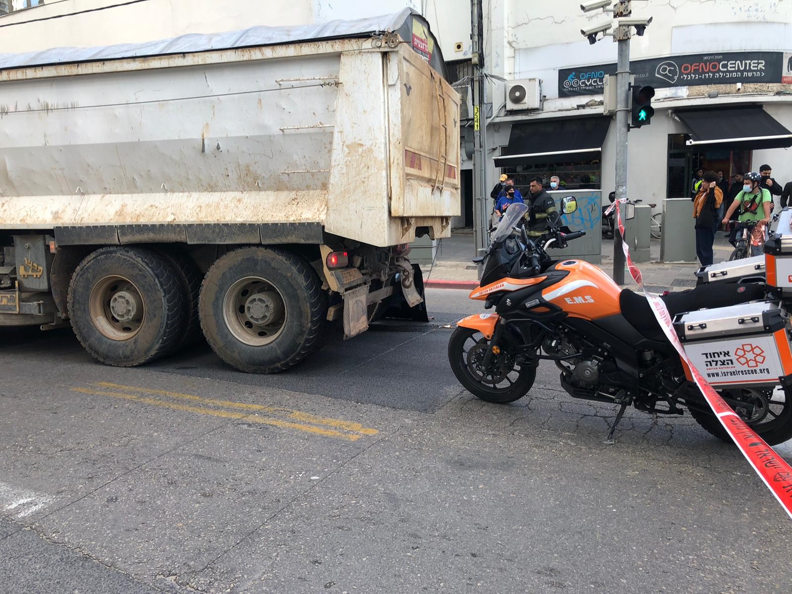 משאית דרסה למוות רוכבת קורקינט חשמלי בת"א