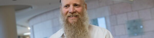 מרגש: "אני אפס אפסים!" כך הגיב האב השכול כשהתבשר שישיא משואה | האזינו