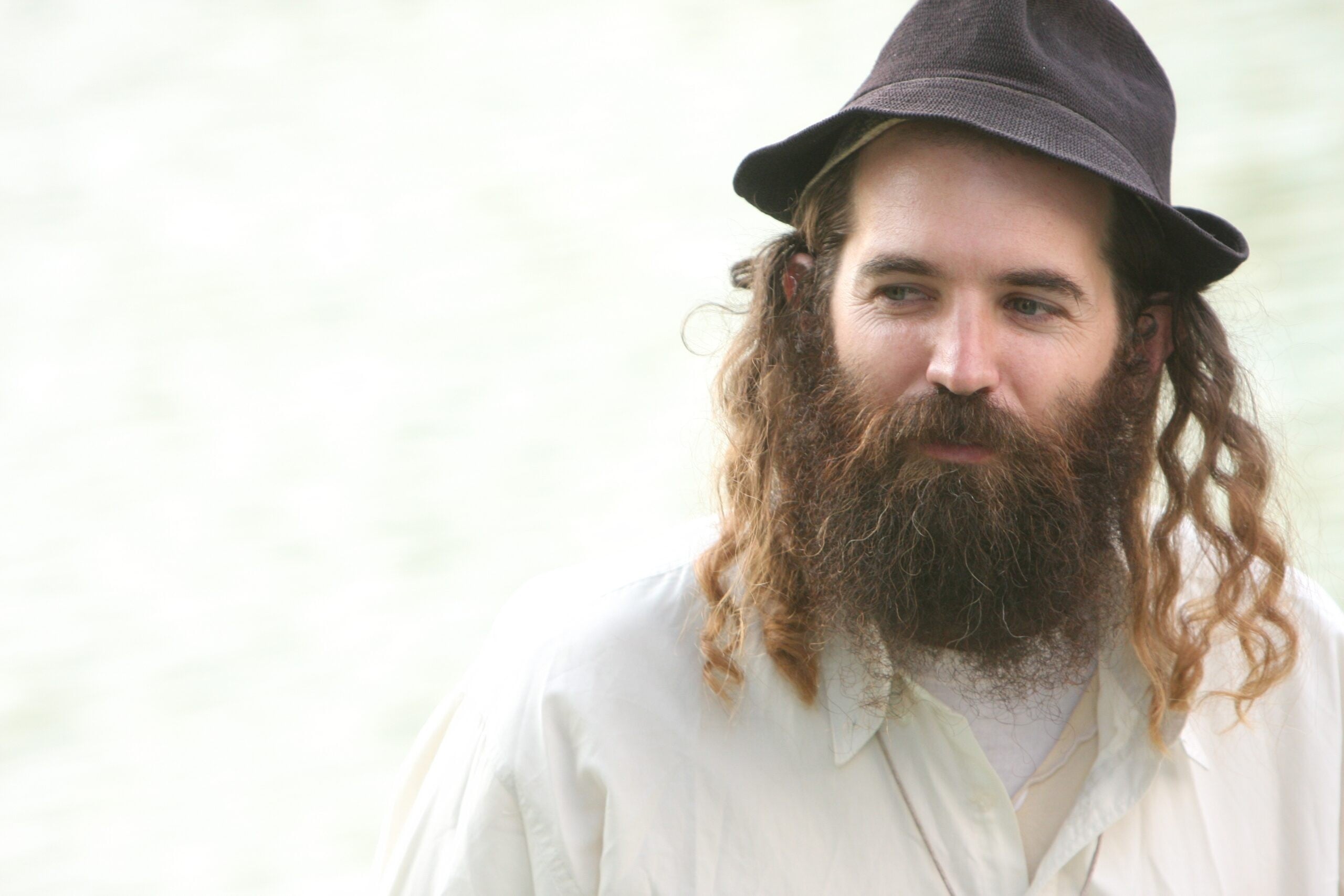 "מומלץ להאזנה במוצ"ש בלבד" - אהוד אריאל בחידוש מרענן ל'חדש ששוני'