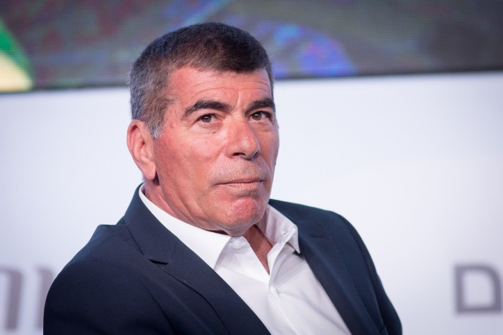 גבי אשכנזי שובר שתיקה