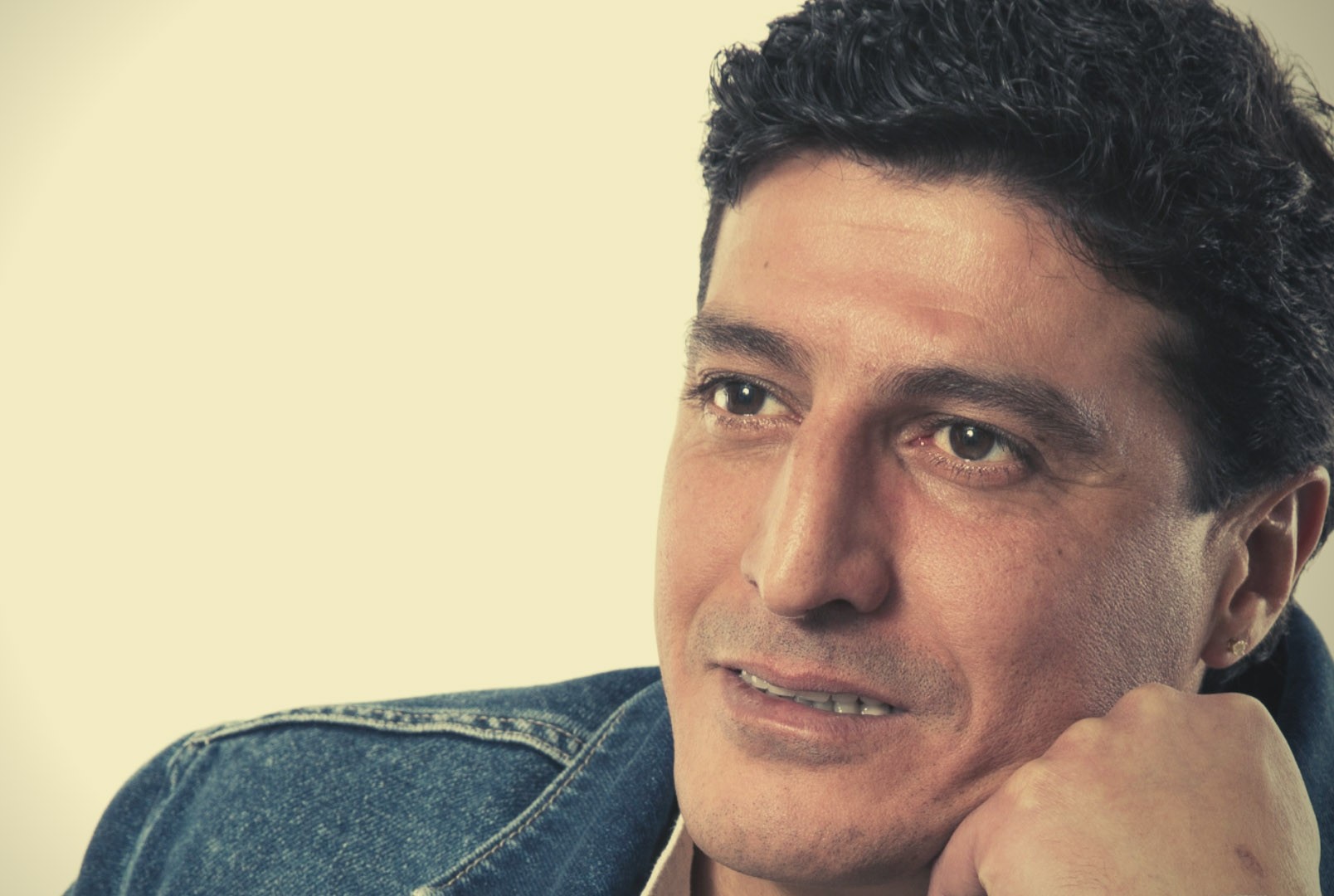 "לא מסוגל לעכל את הכל": ממה גילי ארגוב חרד? | צפו