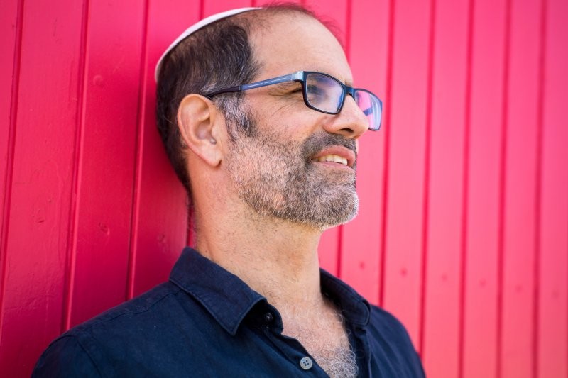 'הגלה נא' - שיר הגאולה של יוני גנוט | האזינו