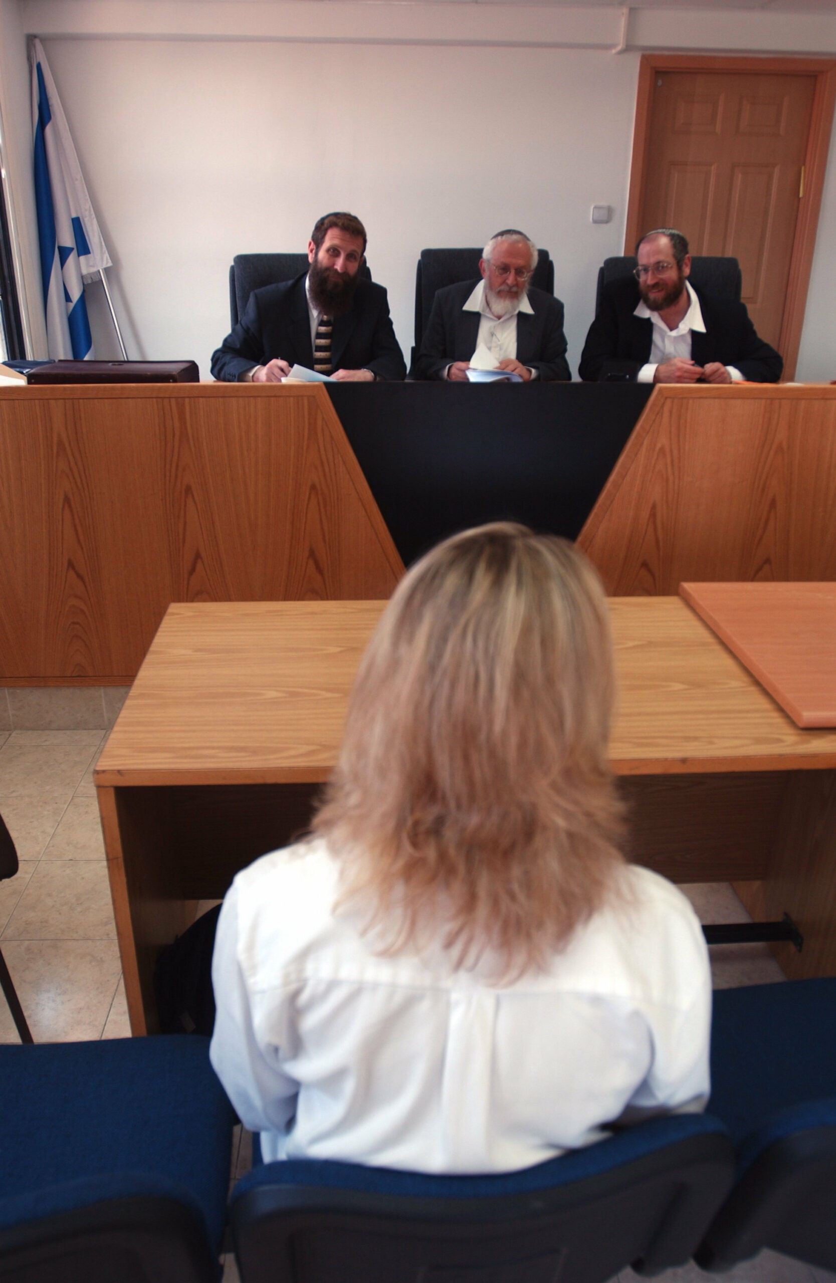 אל תפגעו בגרים