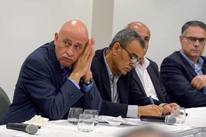 ממשלה הנשענת על המשותפת? בל''ד העניקה אות הוקרה למחבל