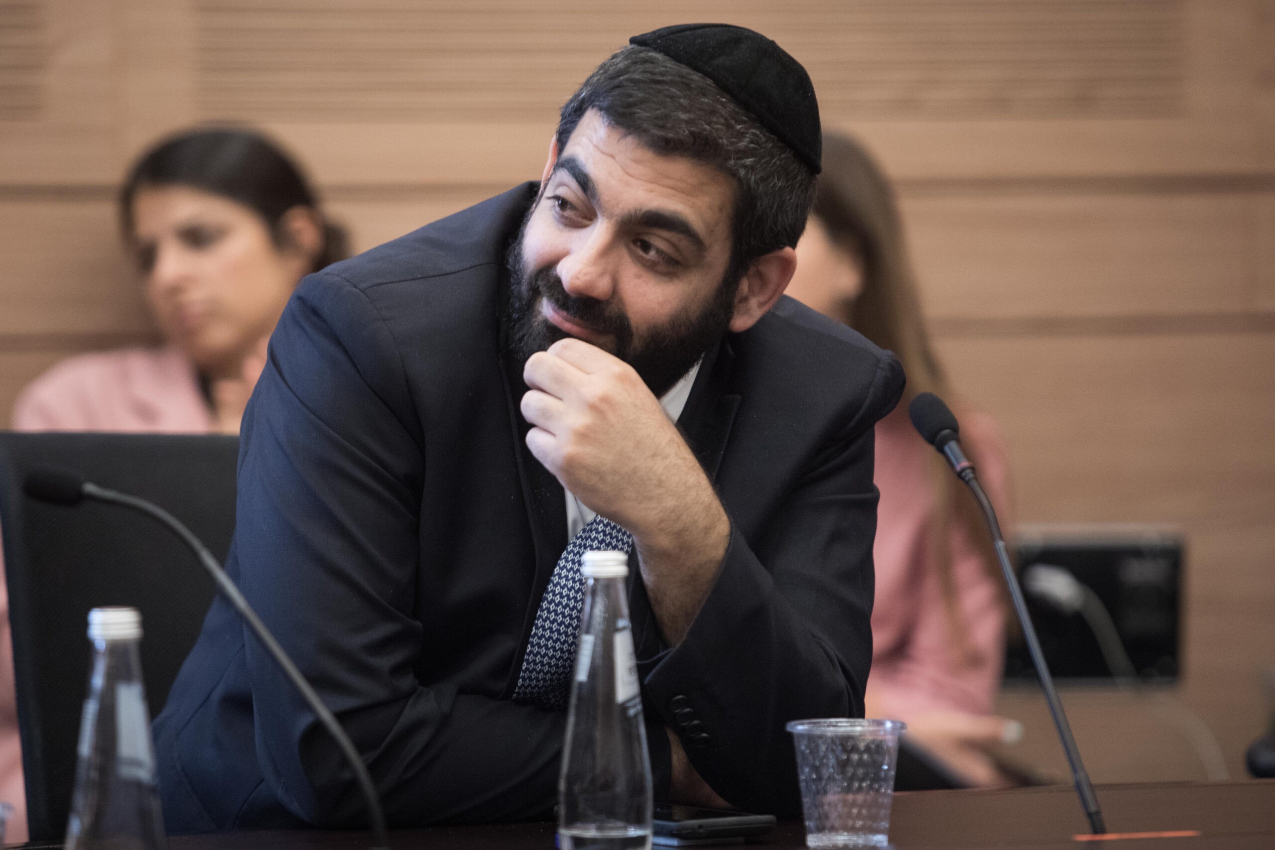 Shas party member Michael Malkieli at the House Committee discussion to cancel the 2013 law limiting the number of ministers, at the Knesset, the Israeli parliament in Jerusalem, May 20, 2019. Photo by Hadas Parush/Flash90 *** Local Caption *** îéëàì îìëéàìé
ëðñú
äåòãä äîñãøú
åòãú äëðñú
çå÷ éñåã
úé÷åï
ùøéí îîùìä
äâáìú
äâãìú
