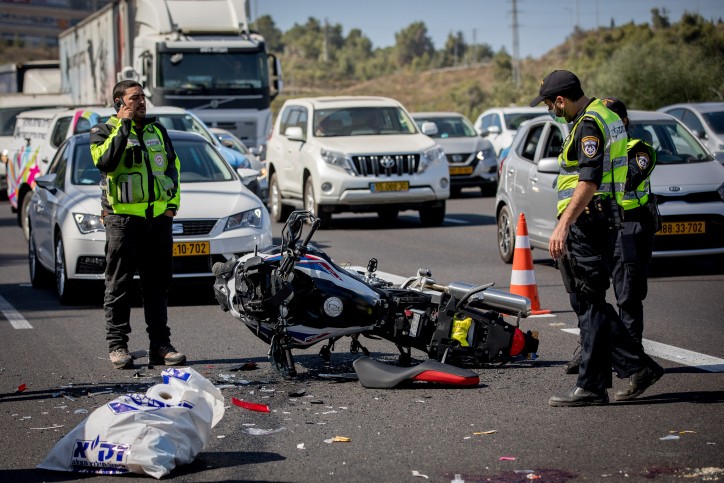 רוכב אופנוע נהרג בתאונת דרכים בתל אביב