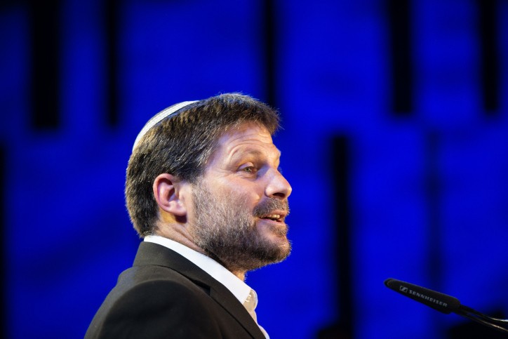 סמוטריץ' מבהיר: "לא נהיה שותפים לשום ממשלה שתסתמך על רע"מ"