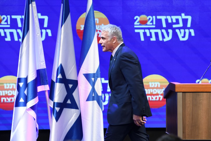 לפיד: הצעתי לבנט ממשלת אחדות כשהוא ראשון ברוטציה