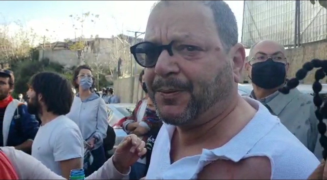 תיעוד: עופר כסיף תוקף שוטר באגרוף