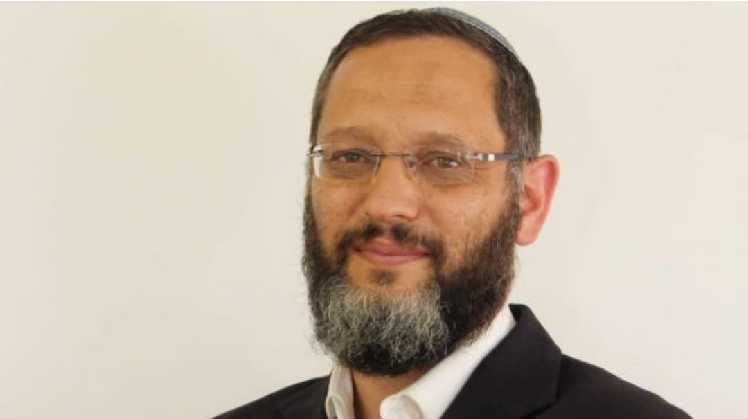 רב היישוב בית-אל יוצא נגד מינוי רבנית הקהילה באפרת