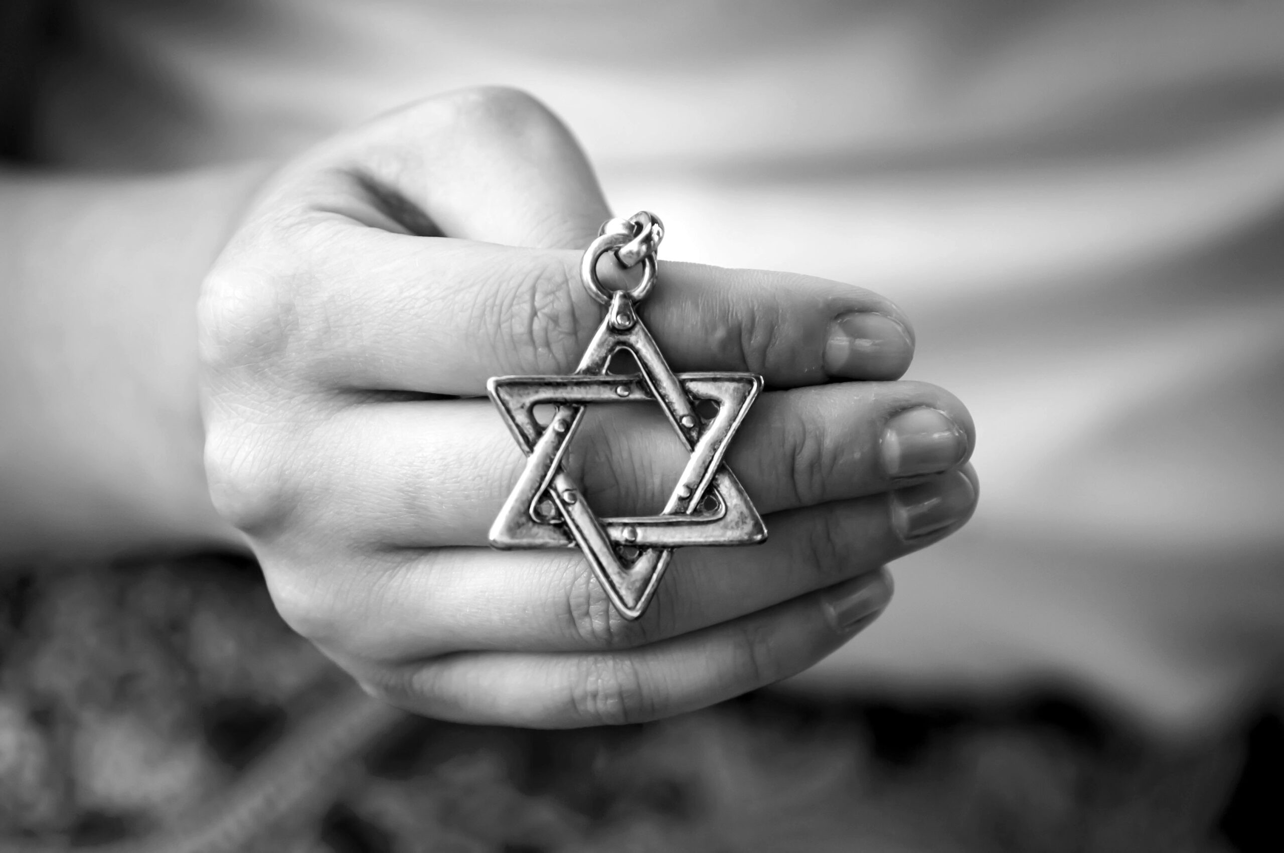 בת לניצולת מנגלה התחסנה למרות הפחד