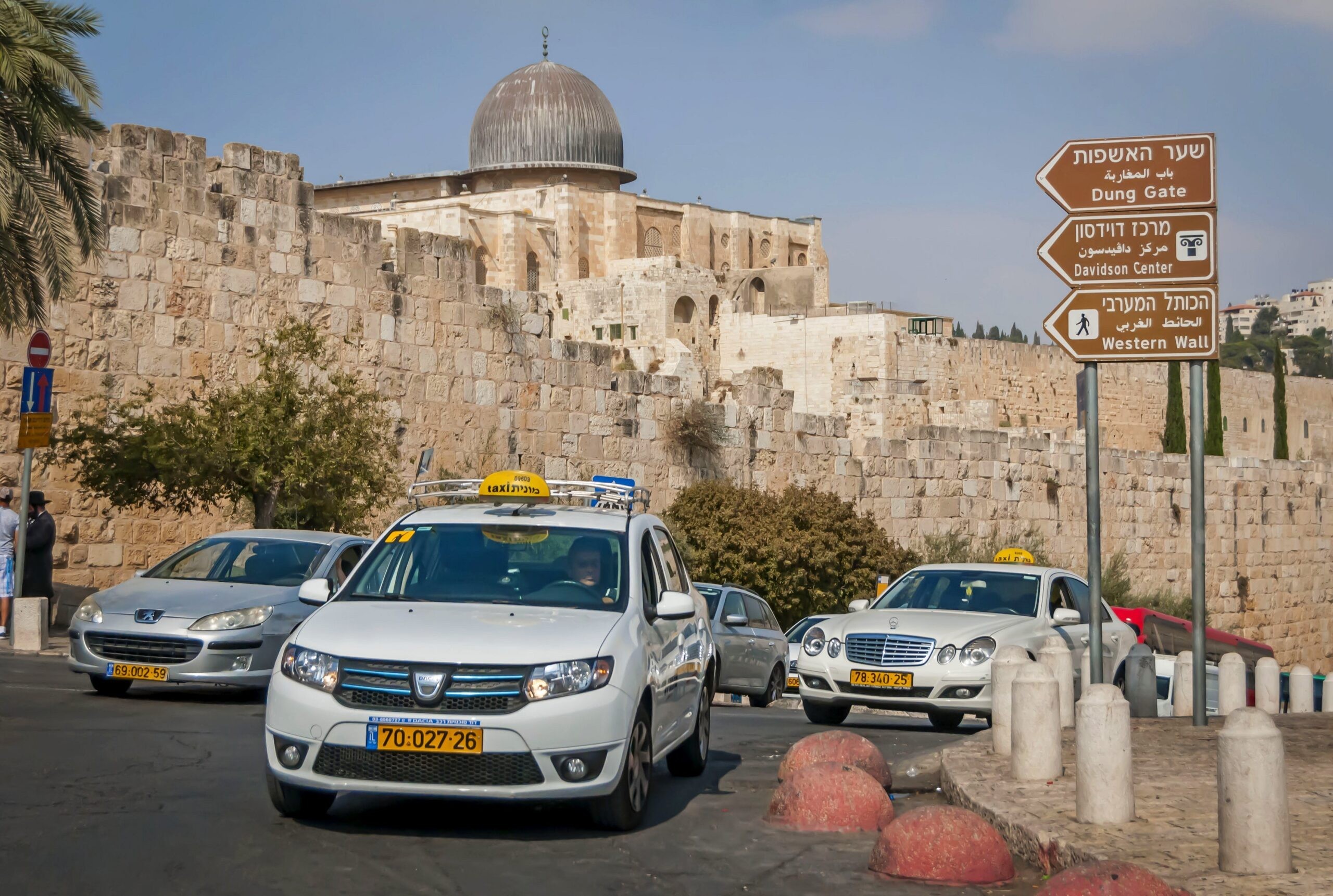הולך רגל נפצע קשה מפגיעת רכב בירושלים