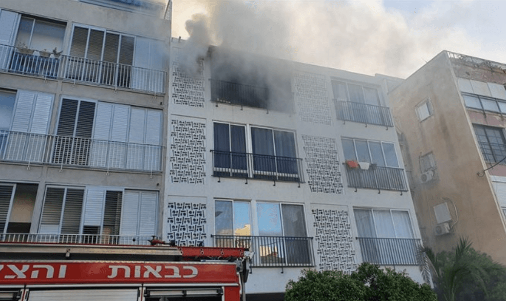 "תודה לכם, אלוהים": תיעוד דרמטי מחילוץ בן ה-12 מהדירה הבוערת