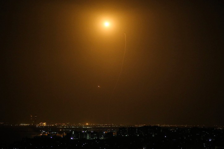 רקטות נורו מהרצועה, כיפת ברזל יירטה אחת | תיעוד