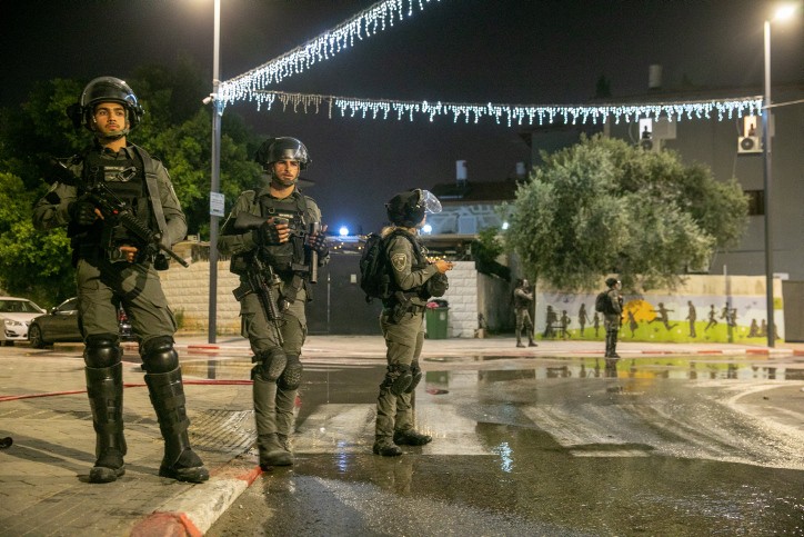 המשטרה: משעות הלילה עצרנו יותר מ-270 פורעים ערבים