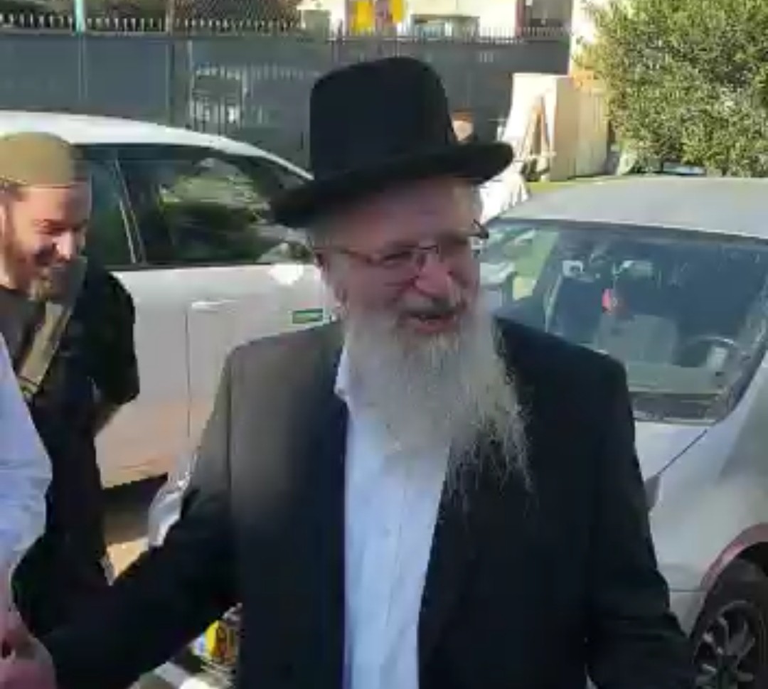 הרב אליהו הגיע לתמוך בתושבים היהודים בלוד | צפו