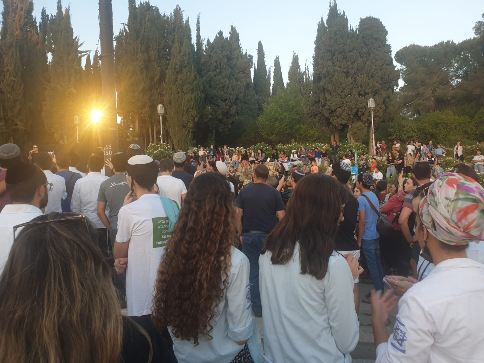 הפגנת מחאה בירושלים להשבת הבנים | צפו