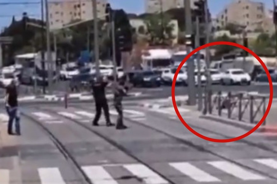 הפיגוע בירושלים: הנפגעים - חייל ואזרח; המחבל חוסל