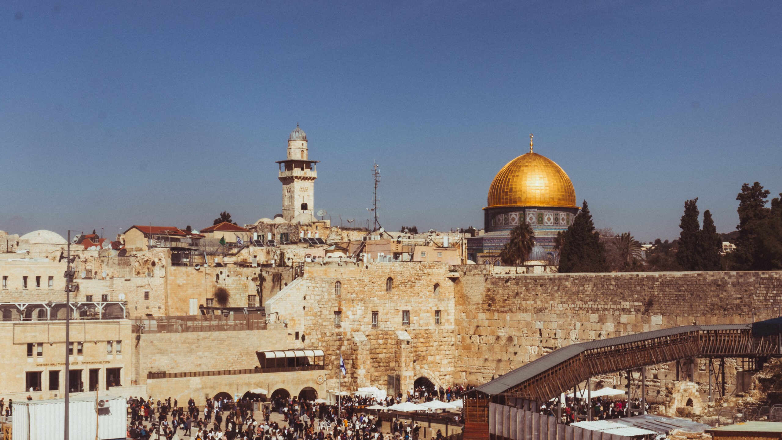 ח''כ רוטמן הגיע לשערי הר הבית: "צריך להיות בידינו בפועל"
