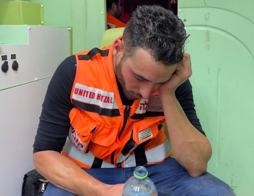 מיומנו של חובש: "לקחתי ילד והבטחתי לעצמי שלא אעזוב אותו"