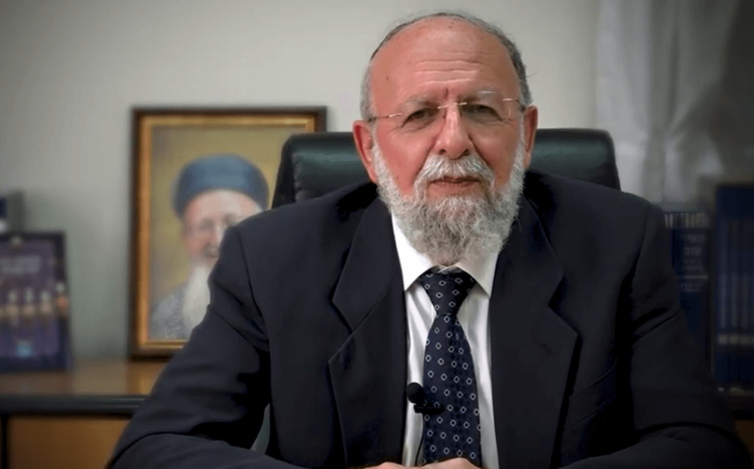 הרב סבתו: אלה הסיבות לתמיכתי בממשלת ימין תוך הישענות על עבאס