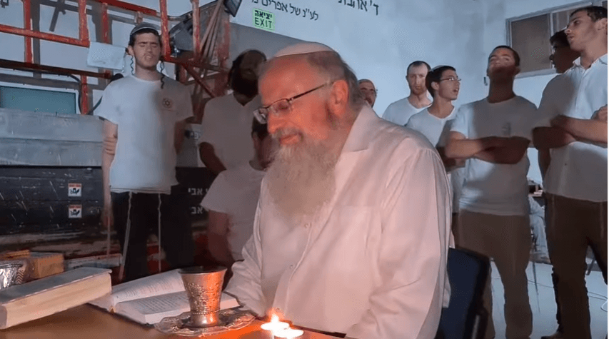 "הכרת אויבינו": הבדלה מרגשת למתנדבים בעיר לוד | צפו