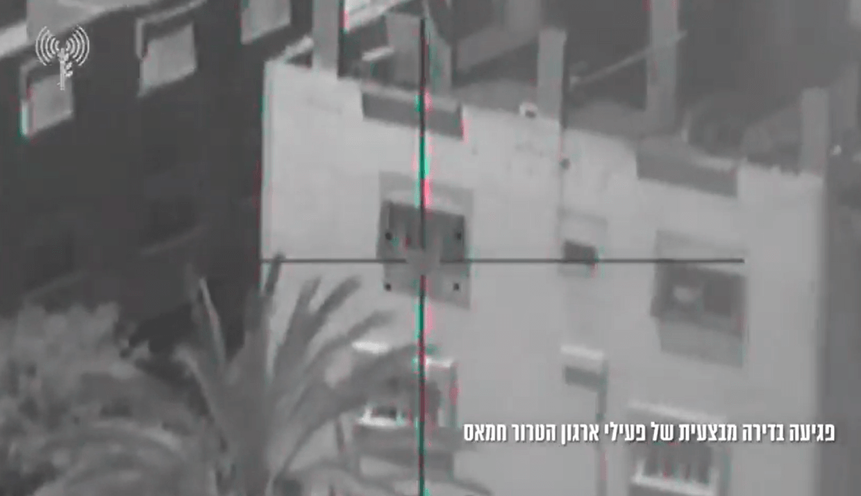 תיעוד מתקיפת צה"ל ברצועה: טיל מונחה לתוך החלון | צפו