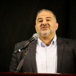 מנסור עבאס: "המשך הפגיעה במסגד אל אקצא – קו אדם עבורנו"