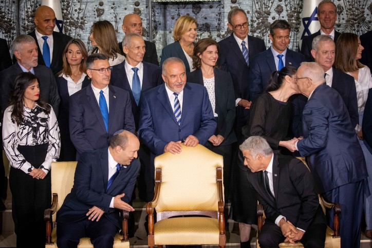 מה הכיוון הבטחוני והכלכלי של הממשלה החדשה?