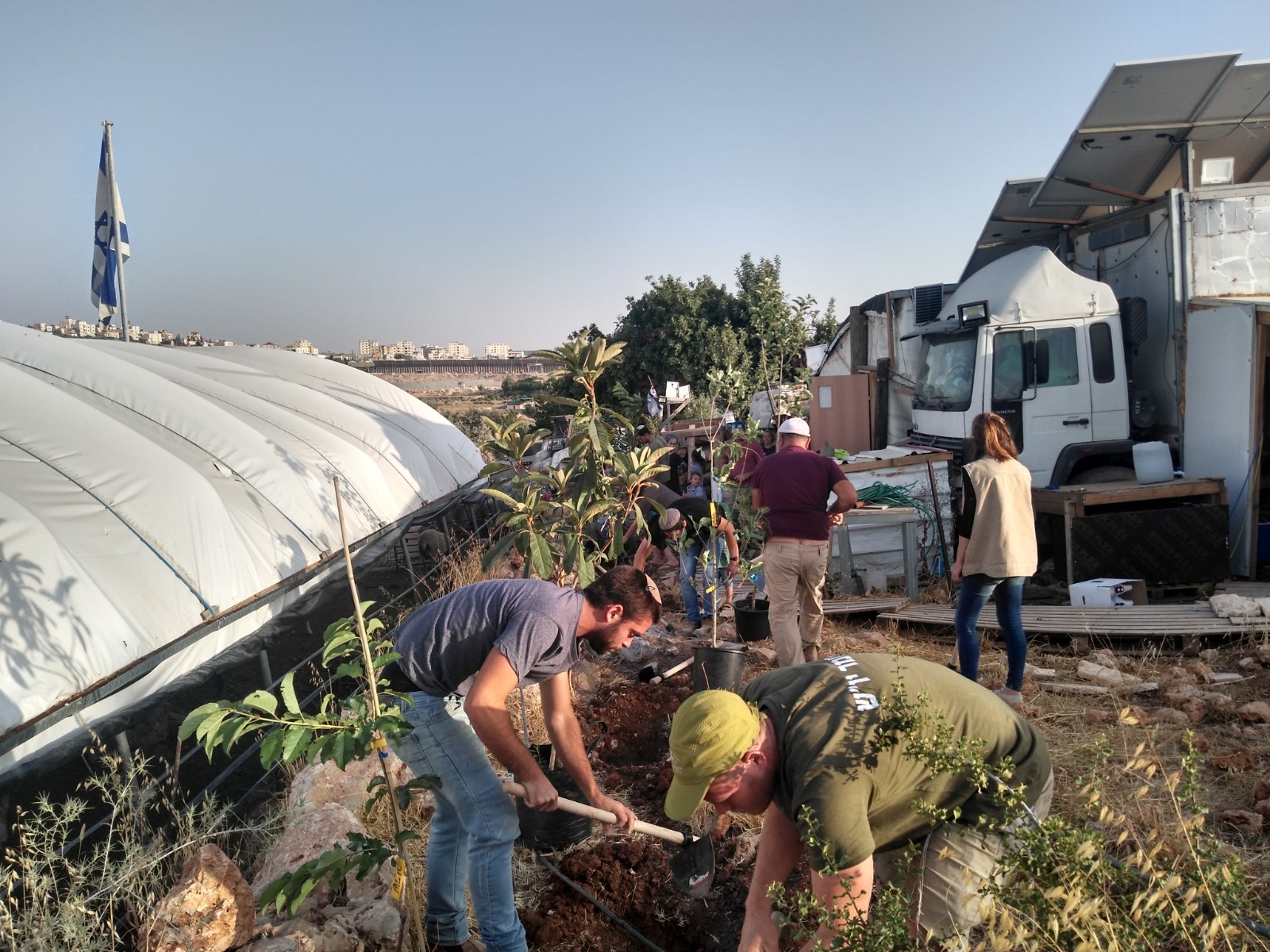 פרוייקט מרגש: עצים על-שם אורי אנסבכר הי"ד ניטעו בהרי יהודה