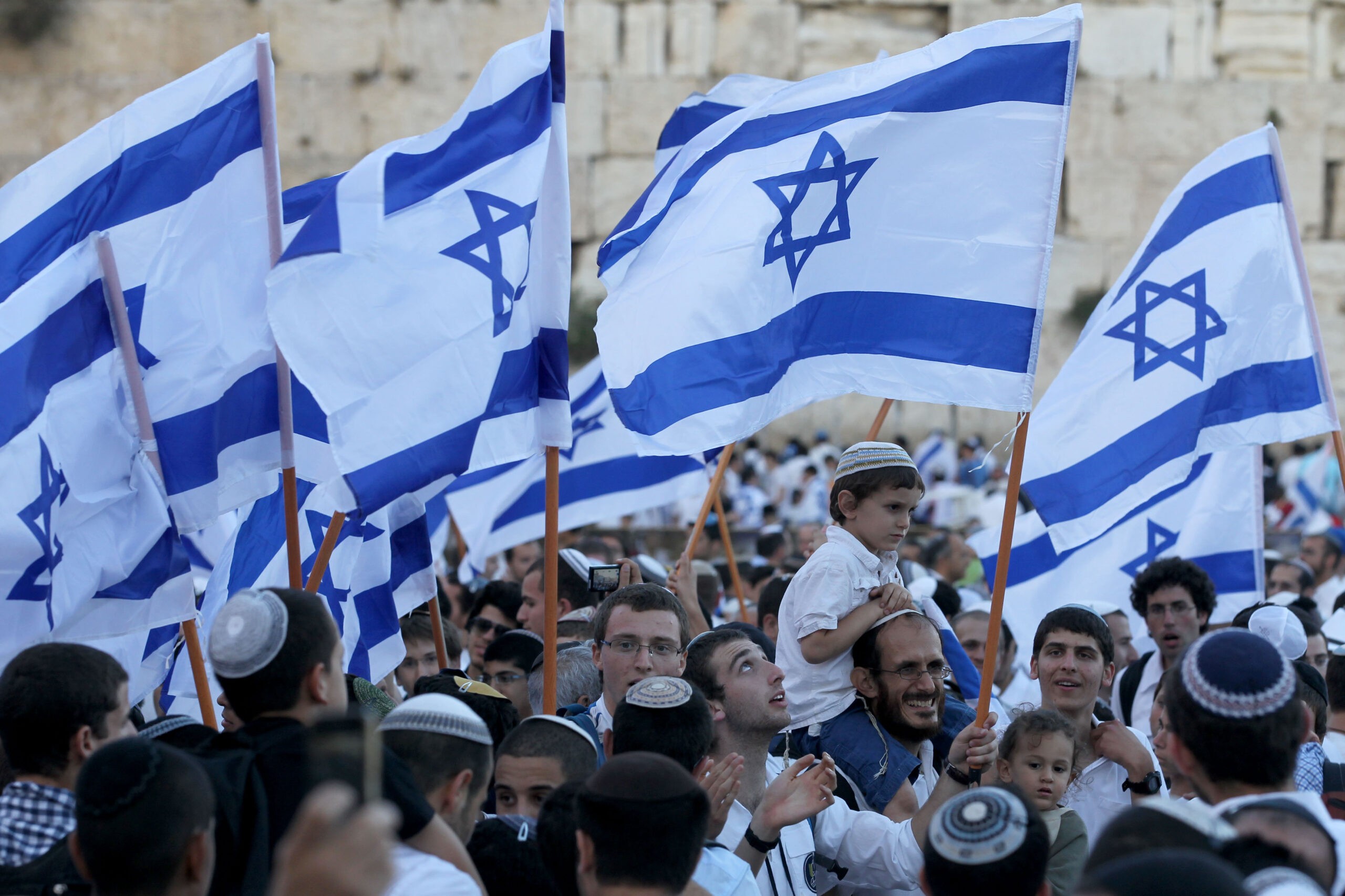 ריקוד הדגלים, ארכיון | צילום: נתי שוחט פלאש 90