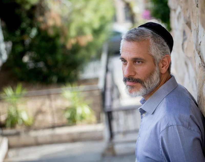 אביתר בנאי באלבום חדש: "דיבורים שעושים סדר פנימי בכאוס"