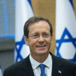 לאחר טקס הדלקת הנרות בחברון – הרשת גועשת: "מצדיע לך הנשיא"