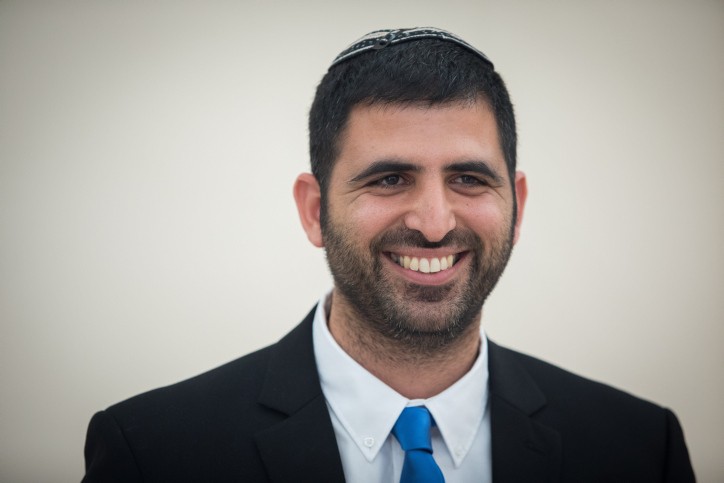 צפו: קרעי עוקץ את הח"כית הערביה - וסופג את הקללה הבאה