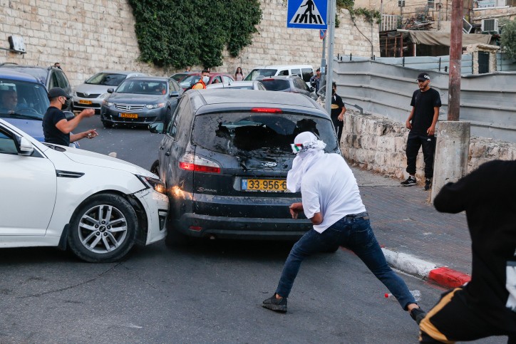 כתב אישום הוגש נגד ערבי תושב ירושלים בגין התפרעות בשער שכם