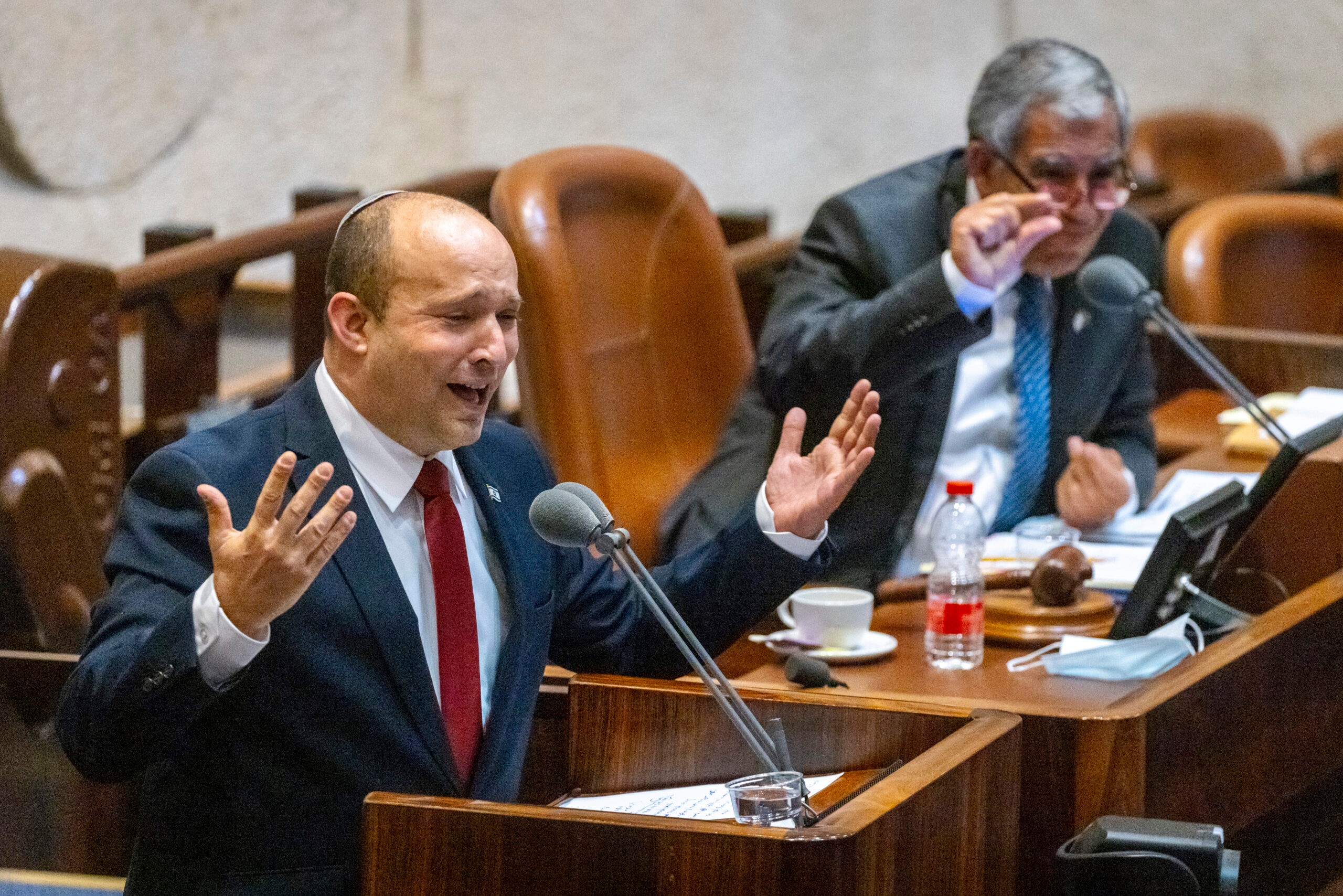 ח"כ זוהר: "לקרוא לבנט נוכל? מיותר"